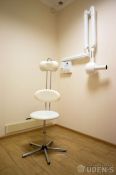 Обігірівачі «теплий плінтус» UDEN-S у кабінеті стоматологічної клініки